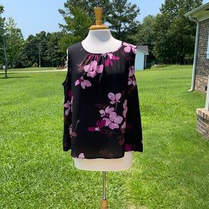 Nine West Women’s Black Floral Print Tank Top.